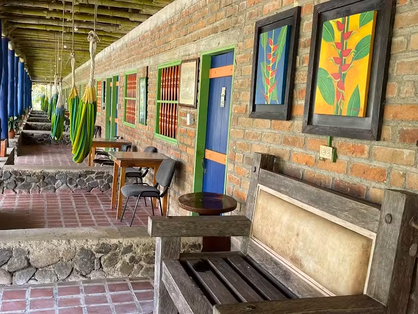 Hotel en Marsella | Eco hotel los lagos