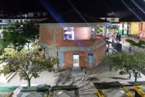 Hotel Ensue&ntilde;o