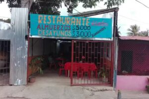 Hotel Ensue&ntilde;o