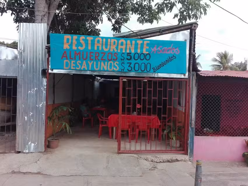 Hotel Ensue&ntilde;o