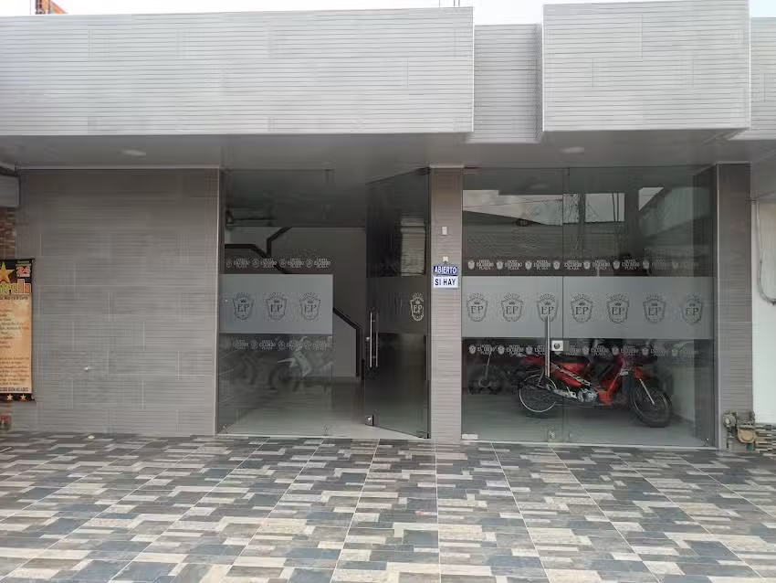 Hotel Escudero Plaza