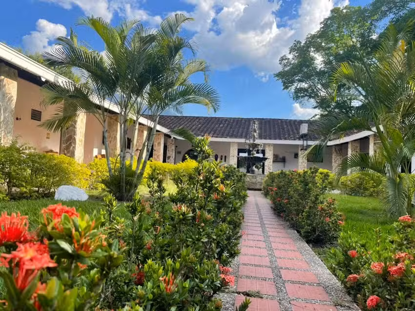 Hotel Familia Casa Blanca San Jer&oacute;nimo