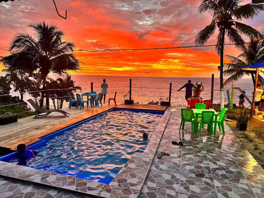 Hotel faro del Pac&iacute;fico