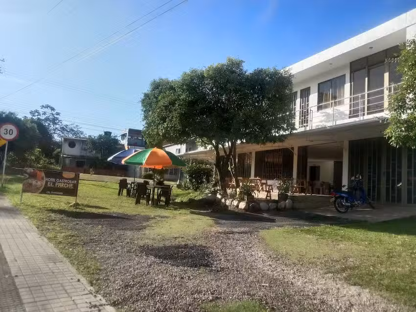 Hotel Gastrobar ᴇʟ ᴘᴀʀᴄʜᴇ