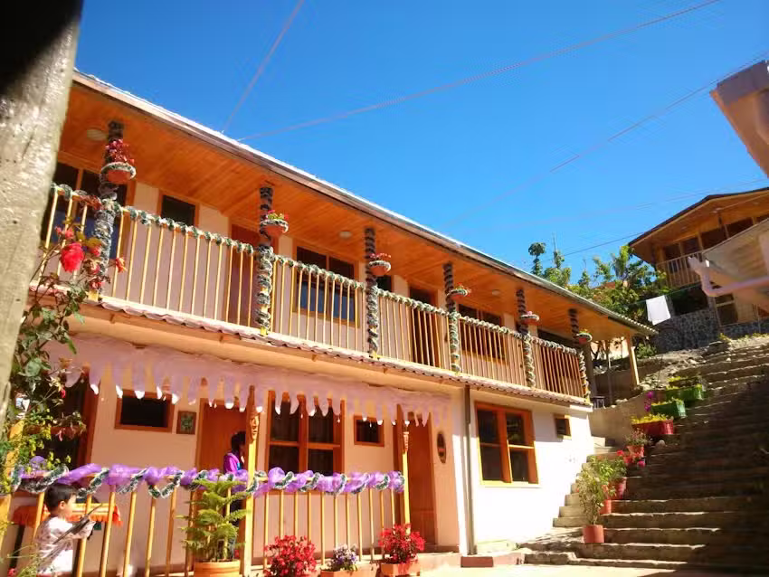 Hotel G&uuml;ic&aacute;n de la Sierra