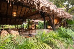 Hotel Haku, Restobar