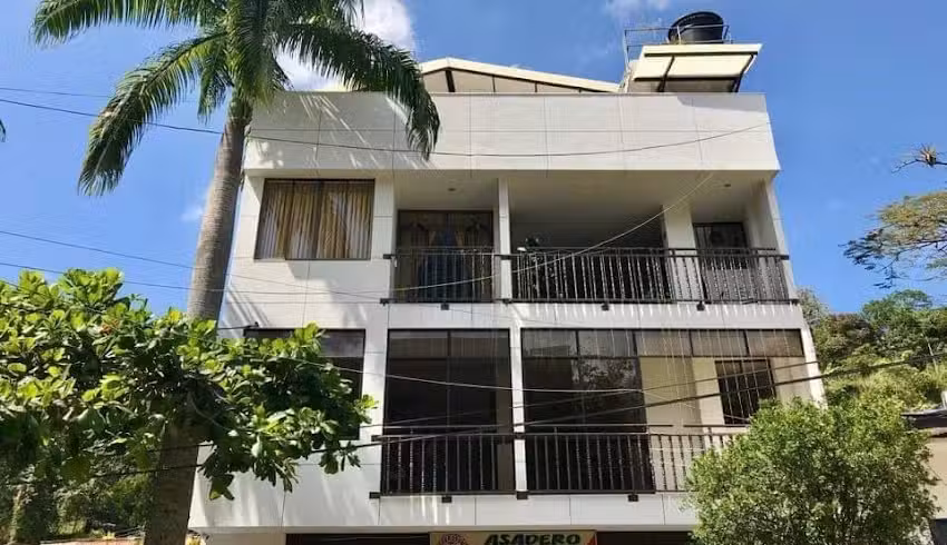 HOTEL HOSPEDAJE CENTRAL NOCAIMA