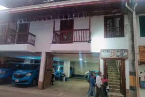 Hotel jardin de rosas