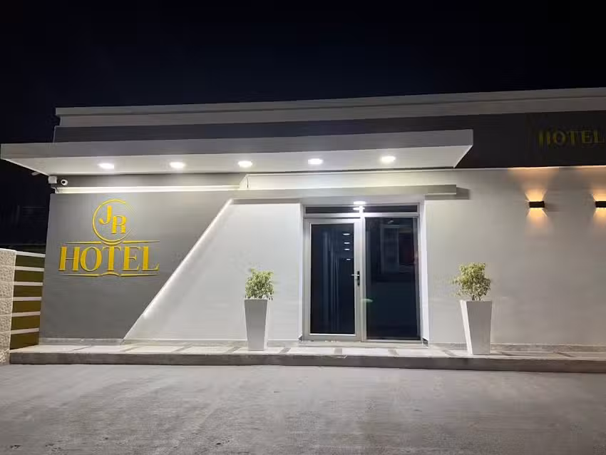 Hotel Jr