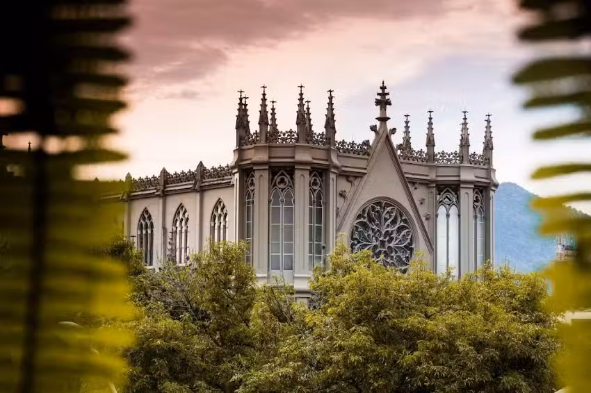 Hotel Kapital Suites