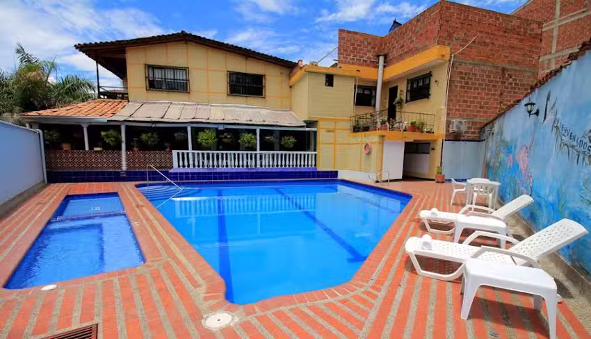 Hotel La Casa Amarela