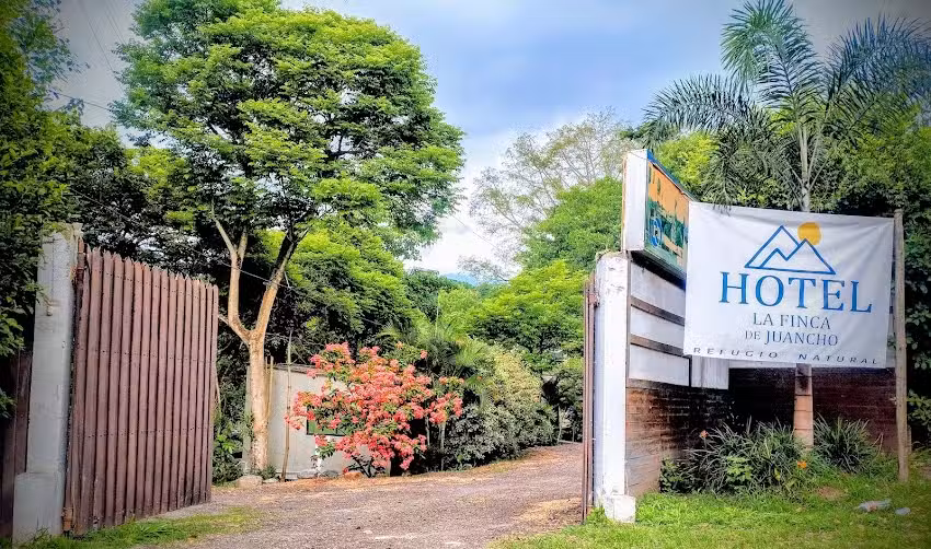 HOTEL LA FINCA DE JUANCHO
