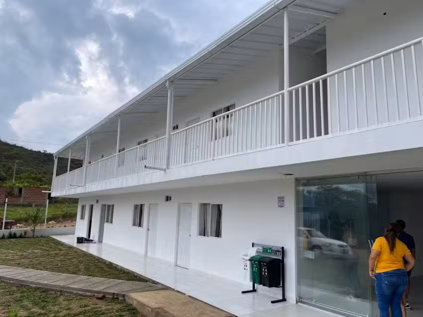 HOTEL LA NEVADA &ndash; PUEBLO BELLO