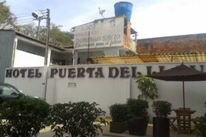 Hotel La Puerta del Llano