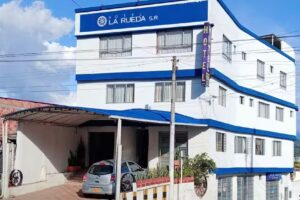 Hotel La Rueda