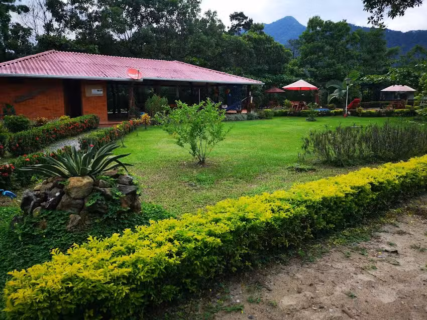 HOTEL LLANO CAMPESTRE