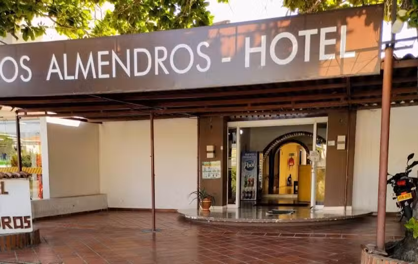 HOTEL LOS ALMENDROS DE LOS PATIOS