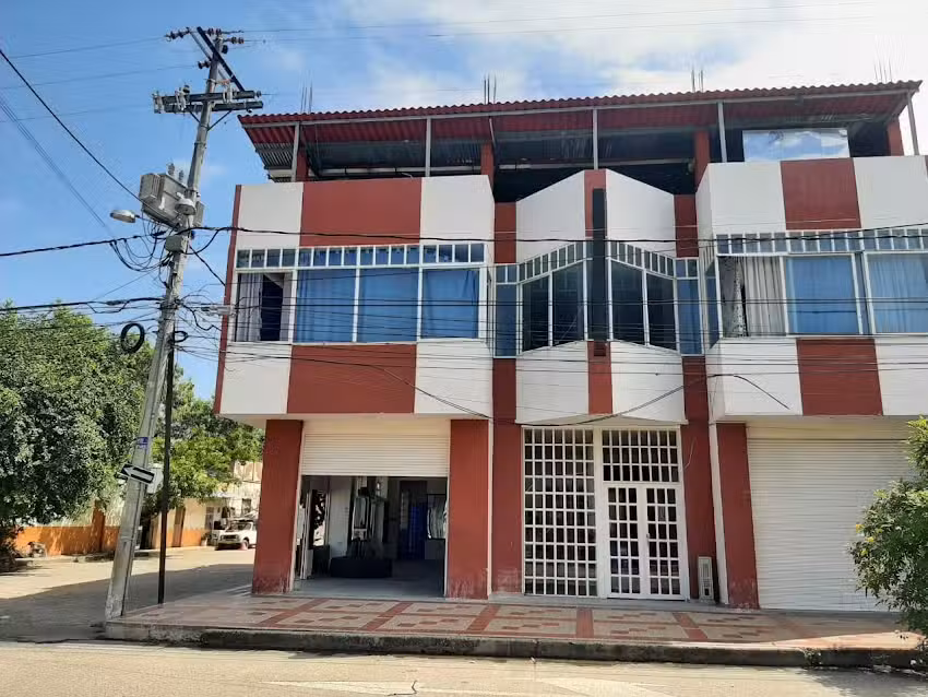 HOTEL LOS LEONES. TOCAIMA, CUNDINAMARCA.