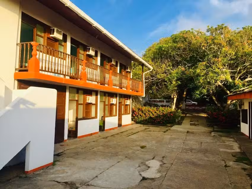 Hotel Los Nogales Cove&ntilde;as