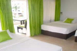 Hotel Los Robles Cali