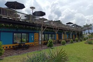 Hotel Mall Aguas Abiertas