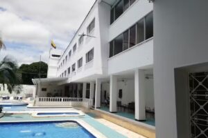 Hotel MALL Santana Del Rio