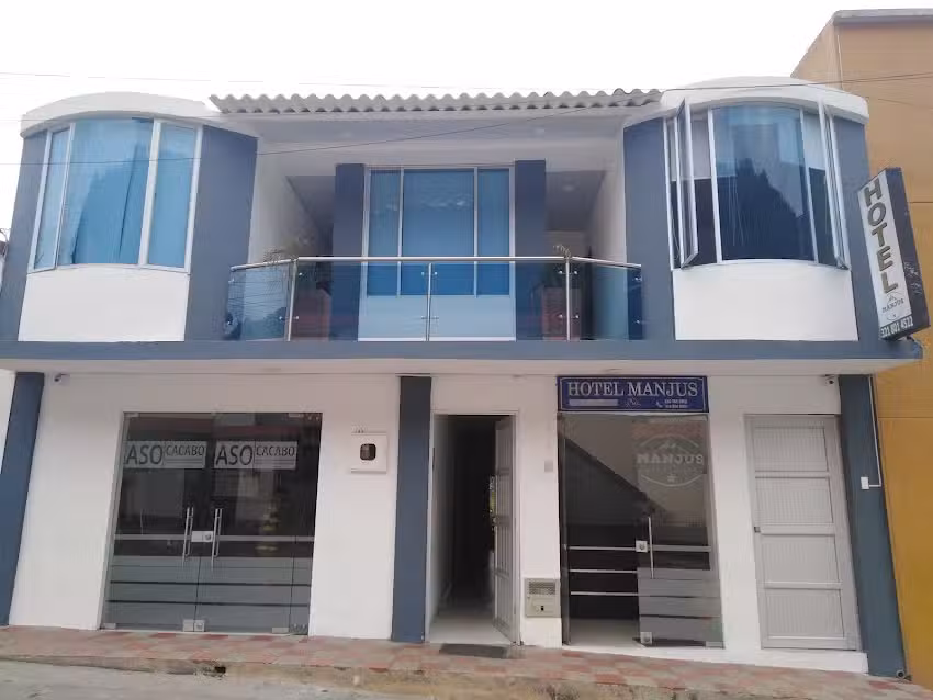 HOTEL MANJUS