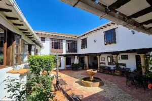 Hotel Mes&oacute;n De Los Virreyes