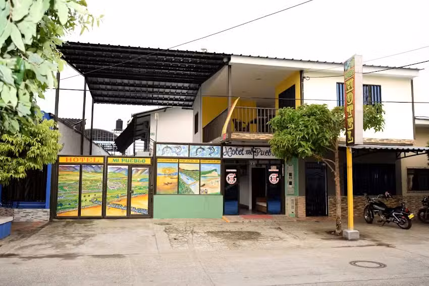Hotel Mi Pueblo