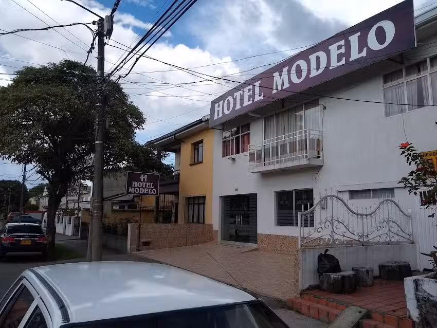 HOTEL MODELO