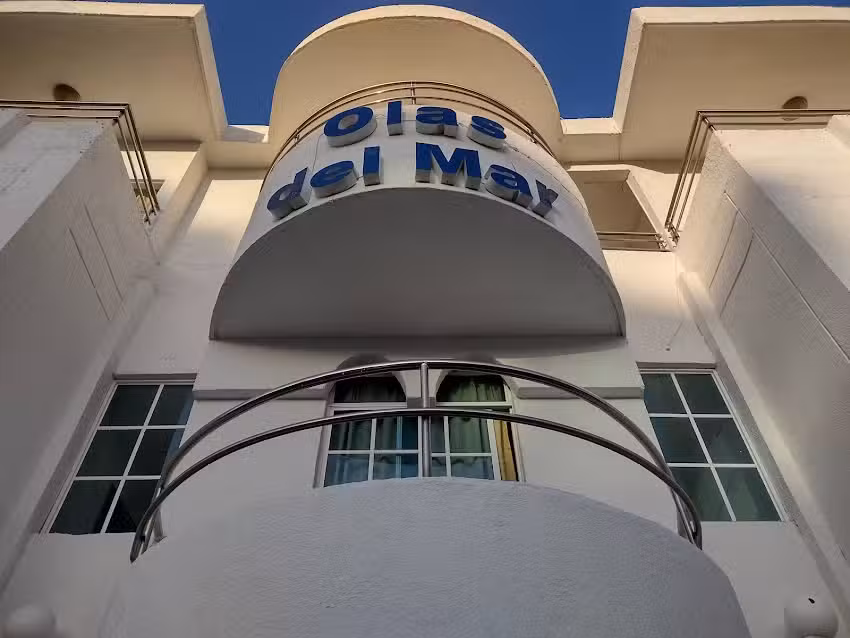 Hotel Olas del Mar