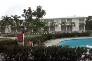 Hotel Parador Tropical