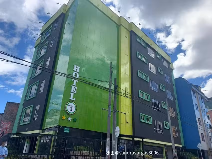 Hotel Planeta 3
