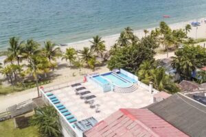 Hotel Playa Divina Cove&ntilde;as