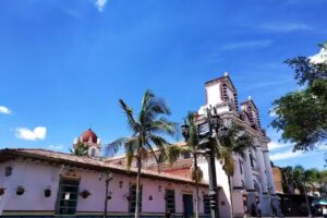 HOTEL PORTOBELO GUATAPE