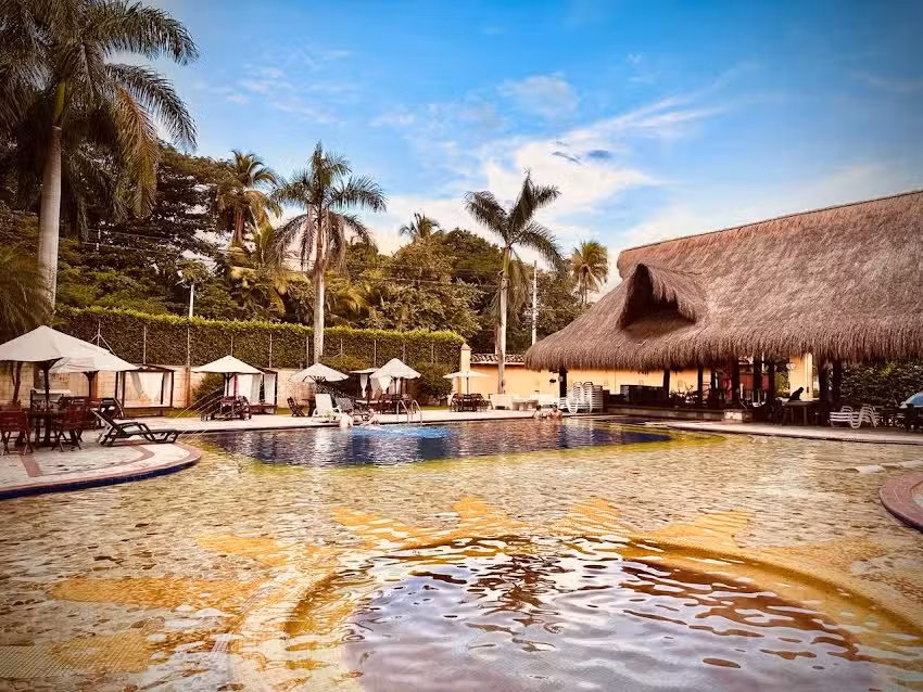 Hotel Port&oacute;n del Sol