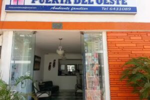 Hotel Puerta del Oeste