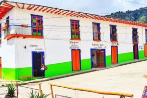 HOTEL RESTAURANTE BAR LOS CACHOS