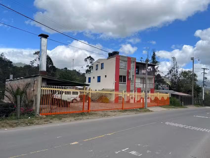 Hotel Restaurante Brisas del Rio