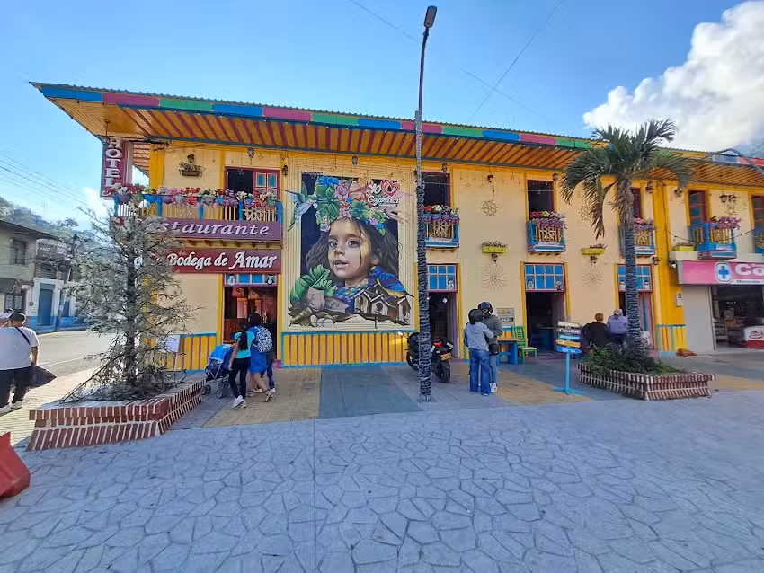 Hotel Restaurante La Bodega de Amar