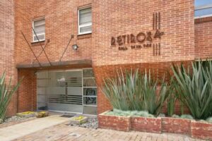 Hotel Retiro 84 by MIJ