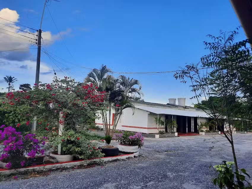 HOTEL REY DE CORAZONES