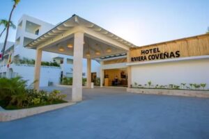 Hotel Riviera Cove&ntilde;as