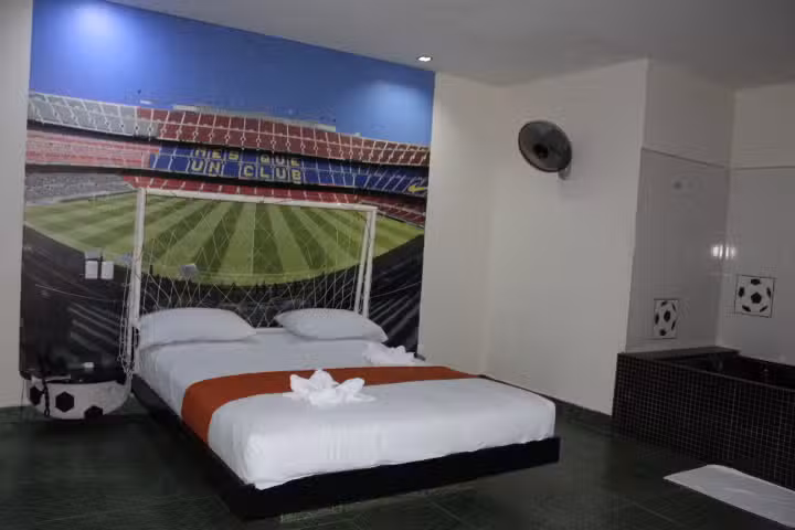 HOTEL ROMANTIC SUITES