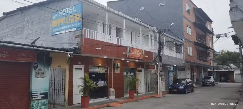 HOTEL ROMPOY CENTRAL LA 80