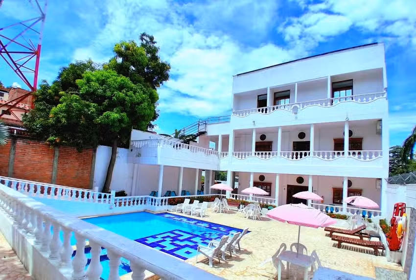 HOTEL SANTA FE DEL PARQUE