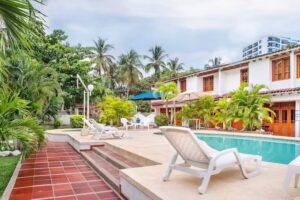 Hotel Santorini Express y Caba&ntilde;as Santa Marta