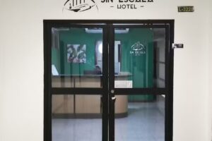 Hotel Sin Escala Aeropuerto