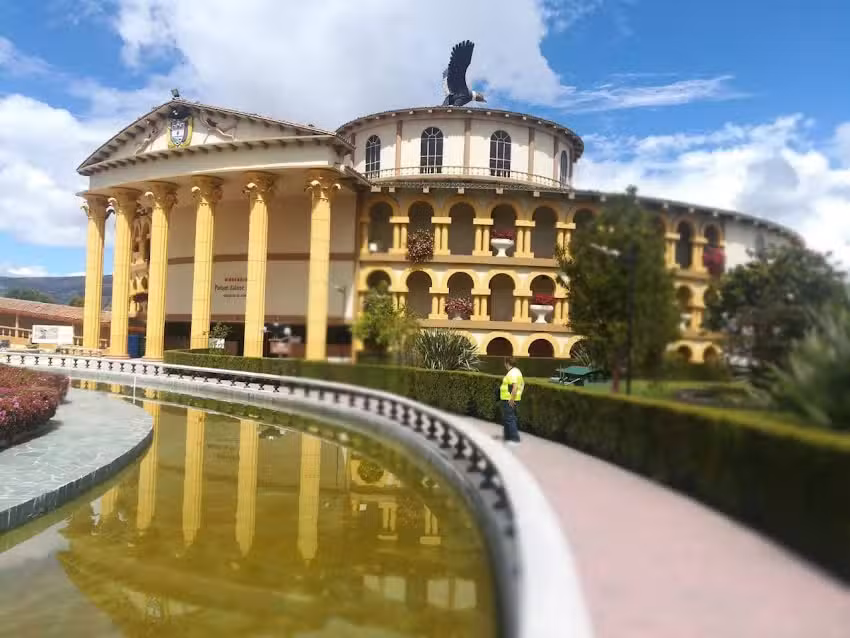 Hotel Suites Real 97