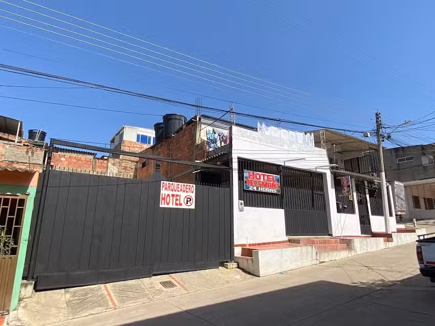 Hotel Tecsmant (Urbanizaci&oacute;n Panamericano)